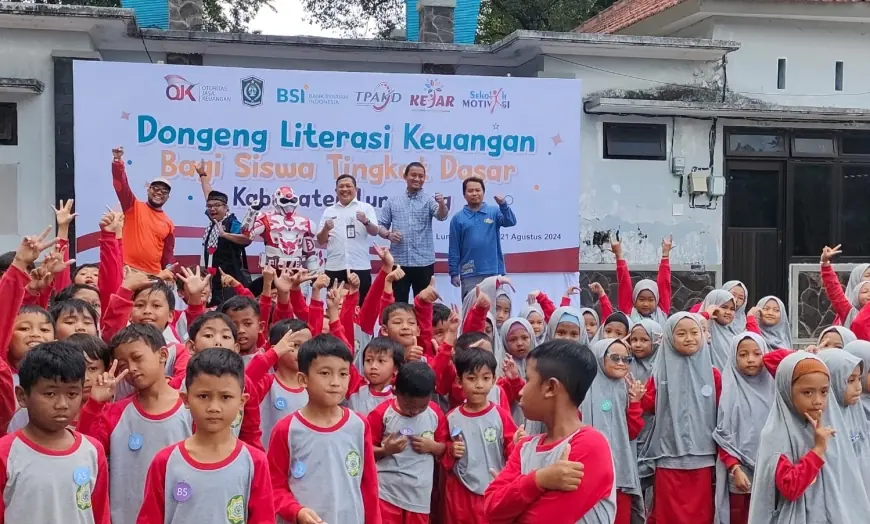 200 Pelajar dan Guru di Lumajang Dapat Edukasi Literasi Keuangan dari OJK Jember