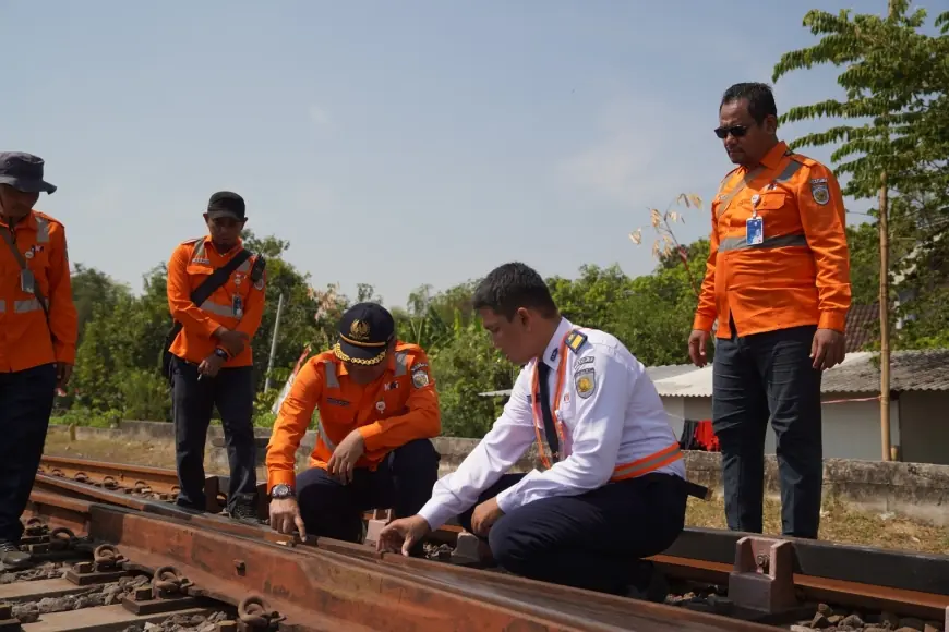 KAI Daop 7 Madiun Gelar Inspeksi Jalur Madiun-Walikukun