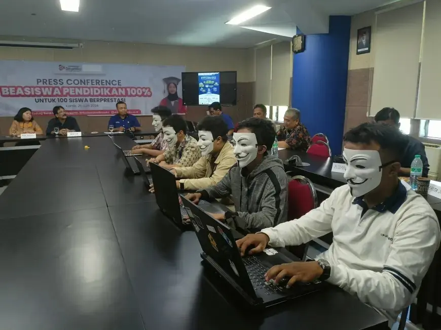 Final FITCOM 2.0: Mencari Talenta Muda di Bidang Cyber Security dan IT di Universitas Dinamika