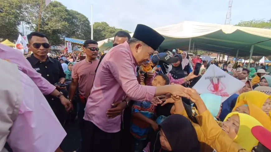 Semua Karena Cinta, Gus Fawait-Djoko Menyapa Ribuan Pendukungnya di Alun-alun Tanggul Jember