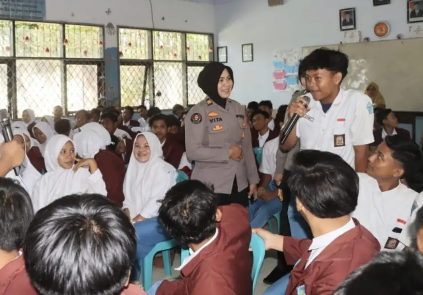 Cegah Kenakalan Remaja, Polres Probolinggo Ajak Pelajar Wujudkan Generasi Muda Bermartabat