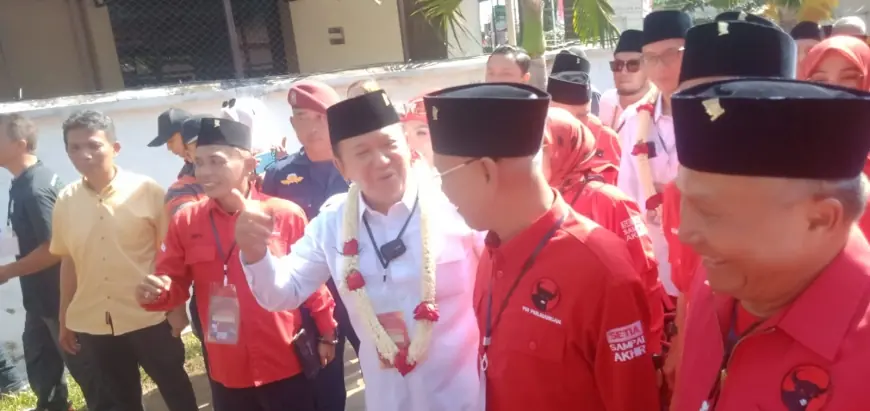 Hendy – Firjaun Resmi Mendaftar ke KPU Jember Bersama PDI Perjuangan 