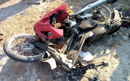 Mobil Box Tabrak Pelajar dan Polisi di Jombang, Lima Orang Dilarikan Ke RSUD