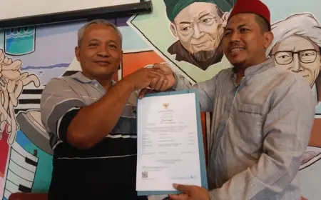 Pelaku Usaha Pemotongan Unggas Di Jombang Terima Sertifikat Halal RPU