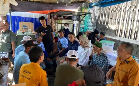 Tukang Becak, Ojek dan PKL Stasiun Kediri Deklarasi Dukung Vinanda-Gus Qowim