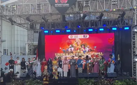 Semarak Warna-Warni Dunia di UNESA, ICF #2 Satukan 12 Negara dalam Satu Panggung