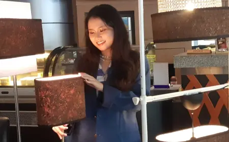 Inovasi dari Limbah Kopi dan Sabut Kelapa: Mahasiswa PCU Ciptakan Lampu Ramah Lingkungan