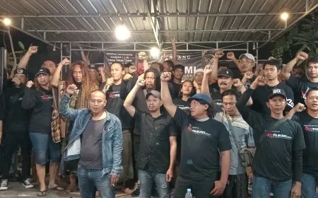 Ratusan Relawan Deklarasi Dukung Kotak Kosong di Pilkada Gresik 2024