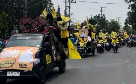 Vinanda - Gus Qowim Konvoi Diringi 21 Anggota DPRD dan Ribuan Pendukung