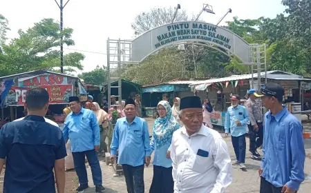 Kunjungi Makam Sayyid Sulaiman Mojoagung Jombang, Pasangan Warsa Soroti Pengembangan UMKM