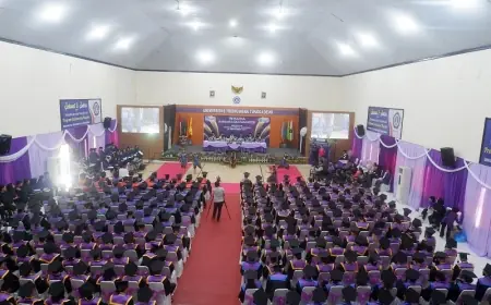 Unitri Kemas Wisuda ke 46 Jadi Entertainment