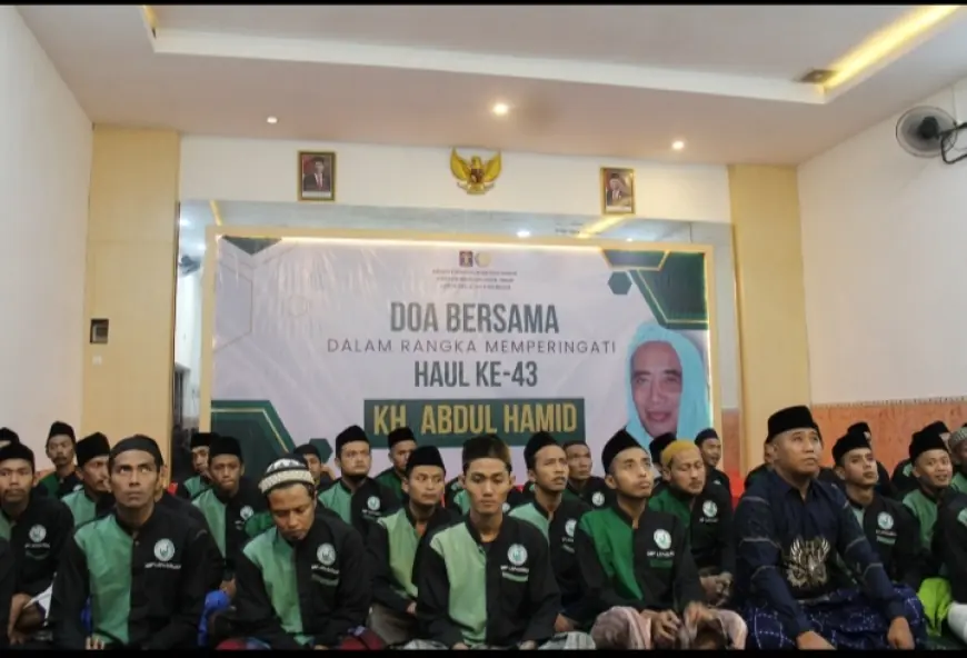 Mencari Keberkahan Acara Haul KH. Abdul Hamid, Ratusan WBP Lapas Pasuruan Gelar Doa Bersama Dengan Cara Online