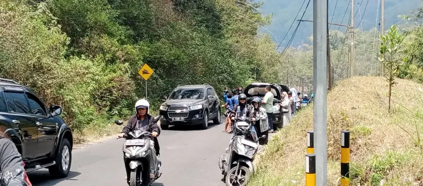 Jurang Klemuk Jadi Langganan Macet Tiap Peak Season