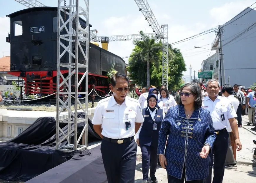 Resmikan Monumen Lokomotif C1140, Pj Wali Kota Kediri: Tolong Dijaga Keberlanjutan, Kebersihan, Kerapian dan Keindahannya