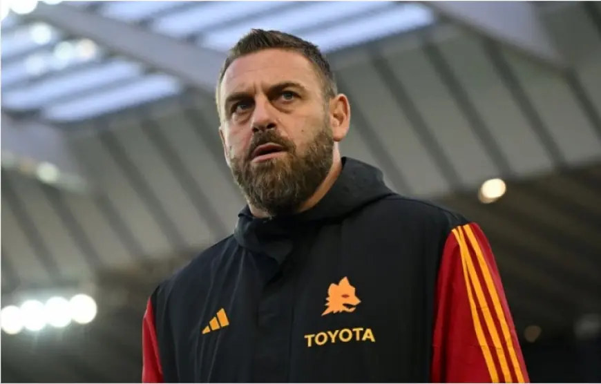 Fans AS Roma Boikot Pertandingan Pasca Pemecatan Daniele De Rossi