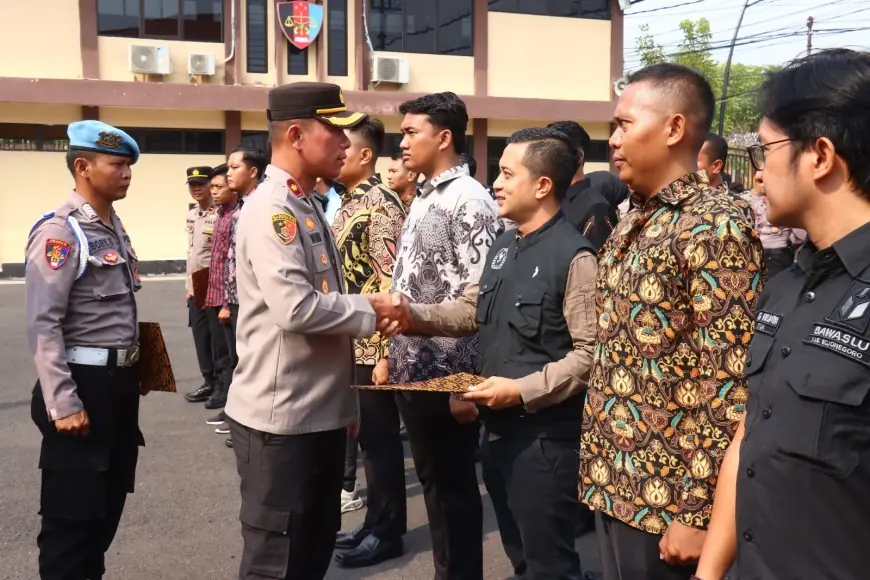 Polres Bojonegoro Serahkan Tim Walpri Kepada Penyelenggara dan Peserta Pilkada 2024