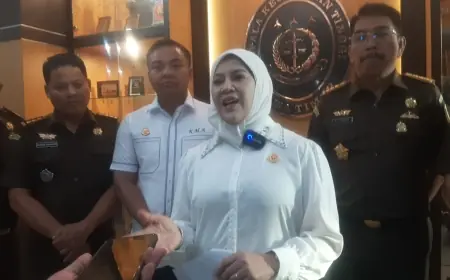 Kejati Jatim Tahan Eks Dirut PT INKA Terkait Dugaan Korupsi Proyek Dana Talangan di Kongo Rp 25,6 Miliar