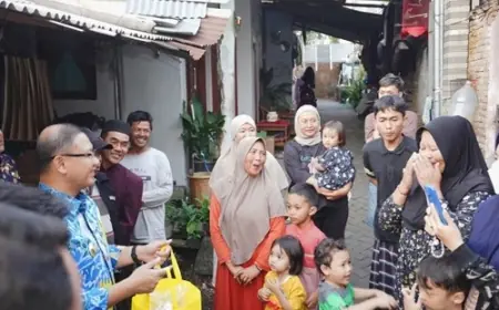 Pj Wali Kota Batu Kunjungi Keluarga Tunanetra di Kota Batu
