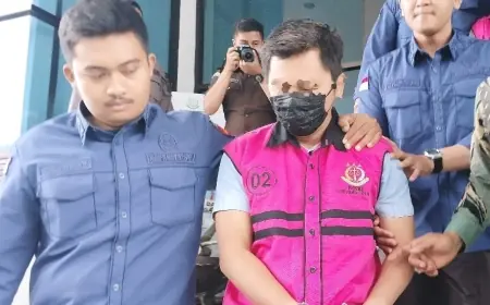 Kejari Bondowoso Tahan Terduga Pelaku Kredit Fiktif