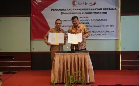 Bank Jatim Gandeng Pemkab Bojonegoro Ditandai Teken MoU Kelola Elektronifikasi Keuangan Daerah