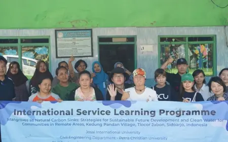Dari Makan Soto hingga Menanam Mangrove, Mahasiswa Jepang Rasakan Keberagaman Nusantara saat Study Tour ke PCU