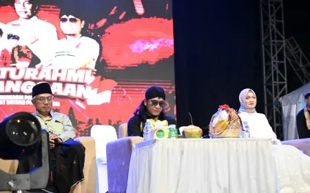 Silaturahmi Kebangsaan di Kediri, Gus Miftah: Mbak Vinanda-Gus Qowim Calone Pak Prabowo