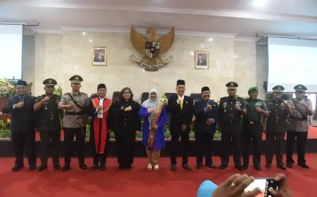 Pj Wali Kota Kediri Hadiri Peresmian Pengangkatan Pimpinan DPRD Kota Kediri Masa Jabatan 2024-2029