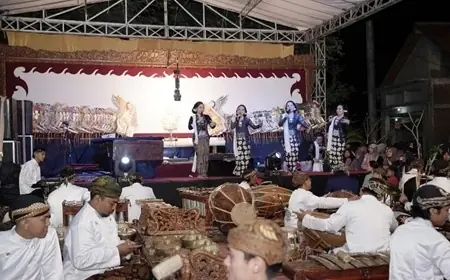 Kepala Dinas Pendidikan Jatim Hadiri Perayaan HUT ke-47 SMKN 2 Nganjuk