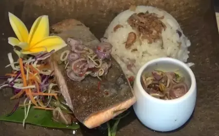 Salmon dan Nasi Uduk, Kombinasi Lezat yang Mengubah Cara Kita Menikmati Hidangan Tradisional!