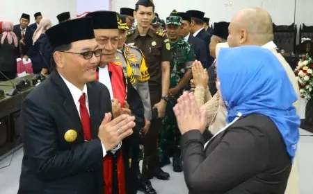 Pjs. Bupati Blitar Resmikan Pimpinan DPRD Baru untuk Masa Jabatan 2025-2029