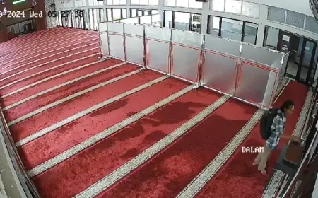 Kotak Amal Masjid di Probolinggo Dicuri, Pelaku Terekam CCTV