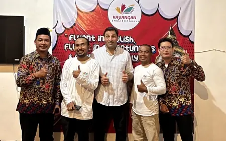 Kayangan English Course Jombang Terima Kunjungan Prof Muath Amayreh dari Malaysia
