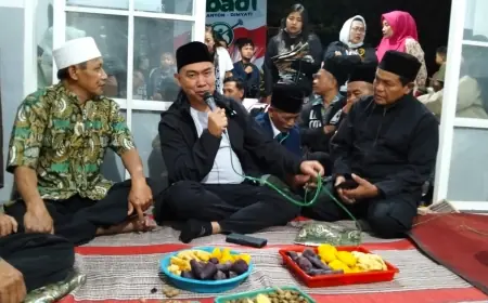 Berdialog dengan Warga Pandawangi, Malang, Abah Anton Banyak Berikan Solusi
