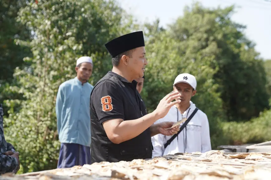 Kunjungi Kampung Nelayan di Pulokerto, Mas Rusdi Langsung Dicurhati Masalah Air Bersih