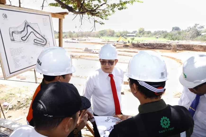 Pj Gubernur Jatim Optimistis Sirkuit Balap di Magetan Selesai pada 2024, Tinjau Progres Pembangunan