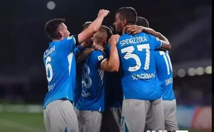 Napoli Melaju Kuat, Kemenangan 3-1 atas Como Mengukuhkan Posisi Teratas di Serie A