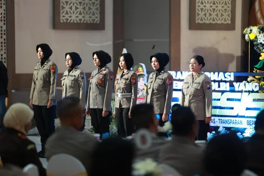 Terus Berprestasi, Polwan Nganjuk Juara 3 MC Bahasa Inggris Tingkat Jatim