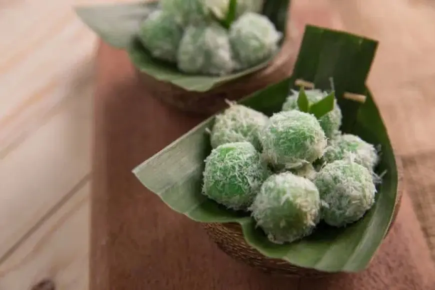 Klepon, dari Sejarah dan Keberagaman Kudapan Tradisional Ikonik Indonesia