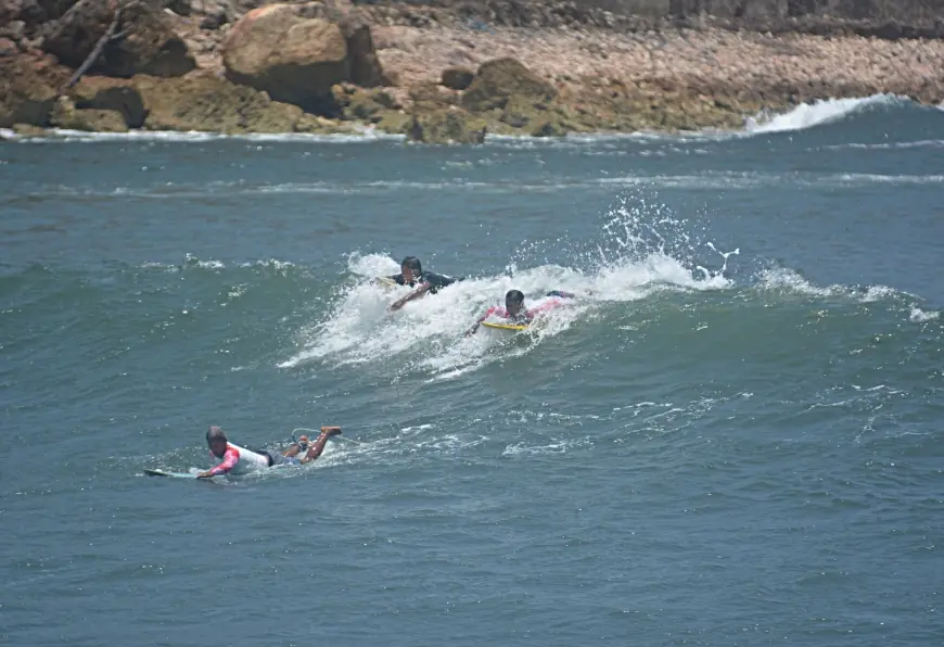 Mengintip Indahnya Wisata Puger, Menikmati Pantai Sambil Kuliner dan Surfing