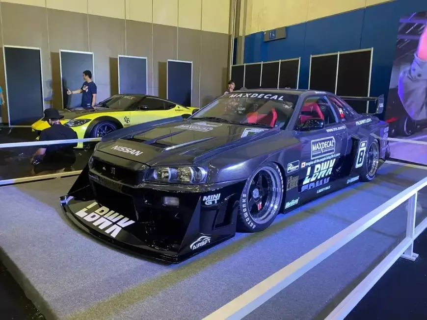 Liberty Walk Hadir di IMX 2024 dengan Peluncuran Nissan Skyline R34 Super Silhouette