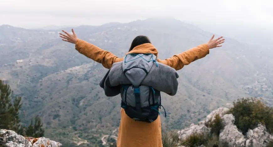 Mendaki Gunung: Tren Populer di Kalangan Milenial dan Gen Z, Ini 8 Tips Penting untuk Persiapan yang Aman