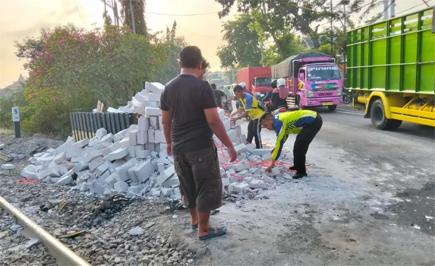 Jadwal Tiba Kereta Api Terganggu Akibat Kecelakaan KA Argo Bromo Anggrek dengan Truk di Bojonegoro