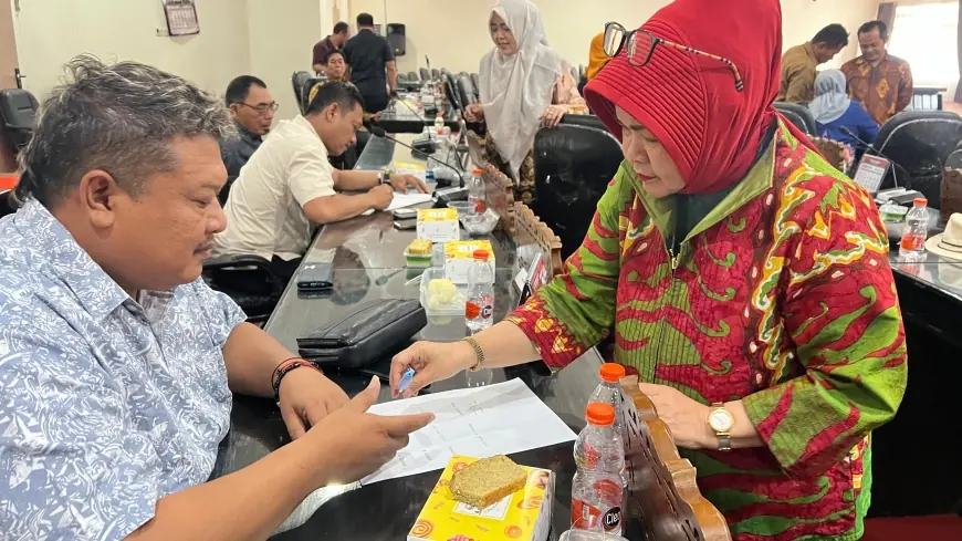 Gawat! 19 Anggota DPRD Kota Kediri Lakukan Mosi Tidak Percaya pada Ketua Dewan