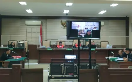 Mantan Kadinkes Kota Batu Minta Dibebaskan dalam Sidang Kasus Korupsi Puskesmas Bumiaji