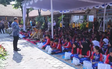 Pj Wali Kota Batu Pantau Gerakan Nasional Aksi Bergizi di SMPN 2
