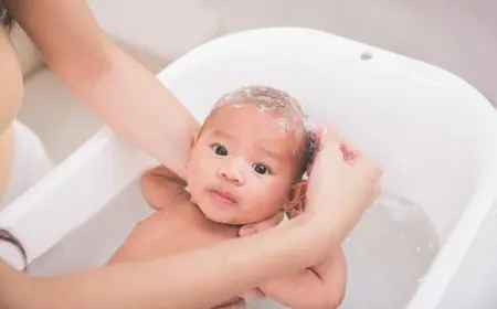 Ketahui Penyebab Jerawat pada Bayi, Penanganan dan Cara Mengatasinya