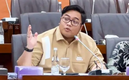 Lagu Indonesia Raya Wajib Diputar setiap Hari di Gedung DPR, Inisiatornya dari Dapil Jatim IV