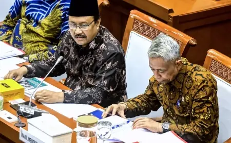 Gus Ipul Targetkan Indonesia Bebas Kemiskinan Ekstrem pada 2026