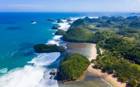 Pantai Teluk Asmara, Surga Tersembunyi di Malang yang Memukau
