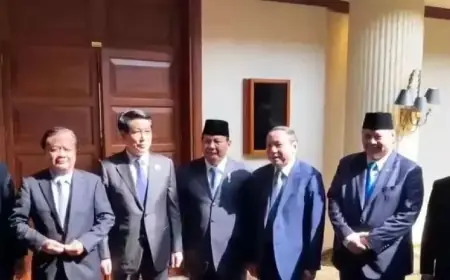 Presiden Prabowo dan Jenderal Luong Cuong Berfoto Bersama Usai Bahas Kerja Sama Indonesia-Vietnam